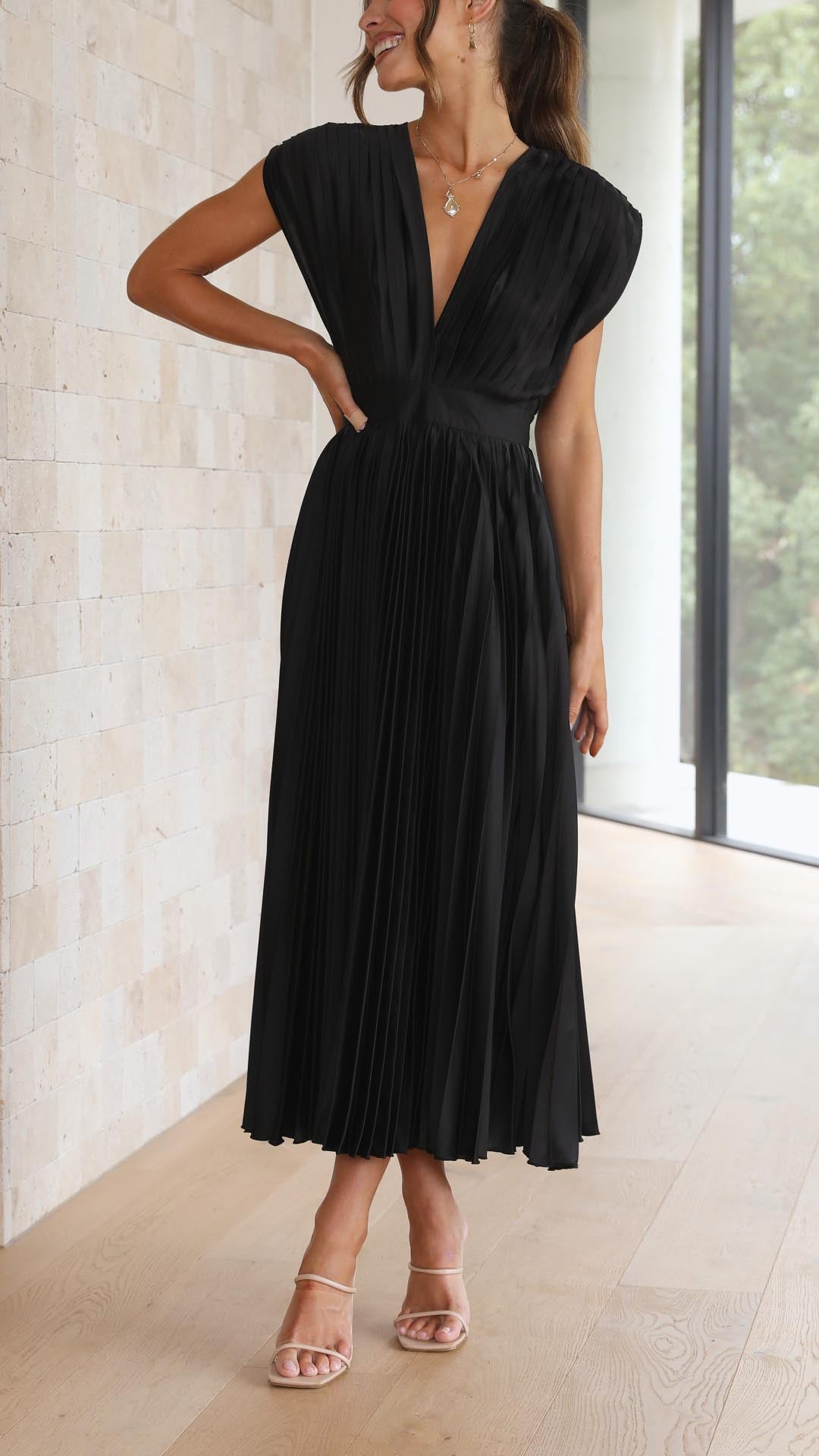 Alexis | Stilvolles plissiertes Kleid