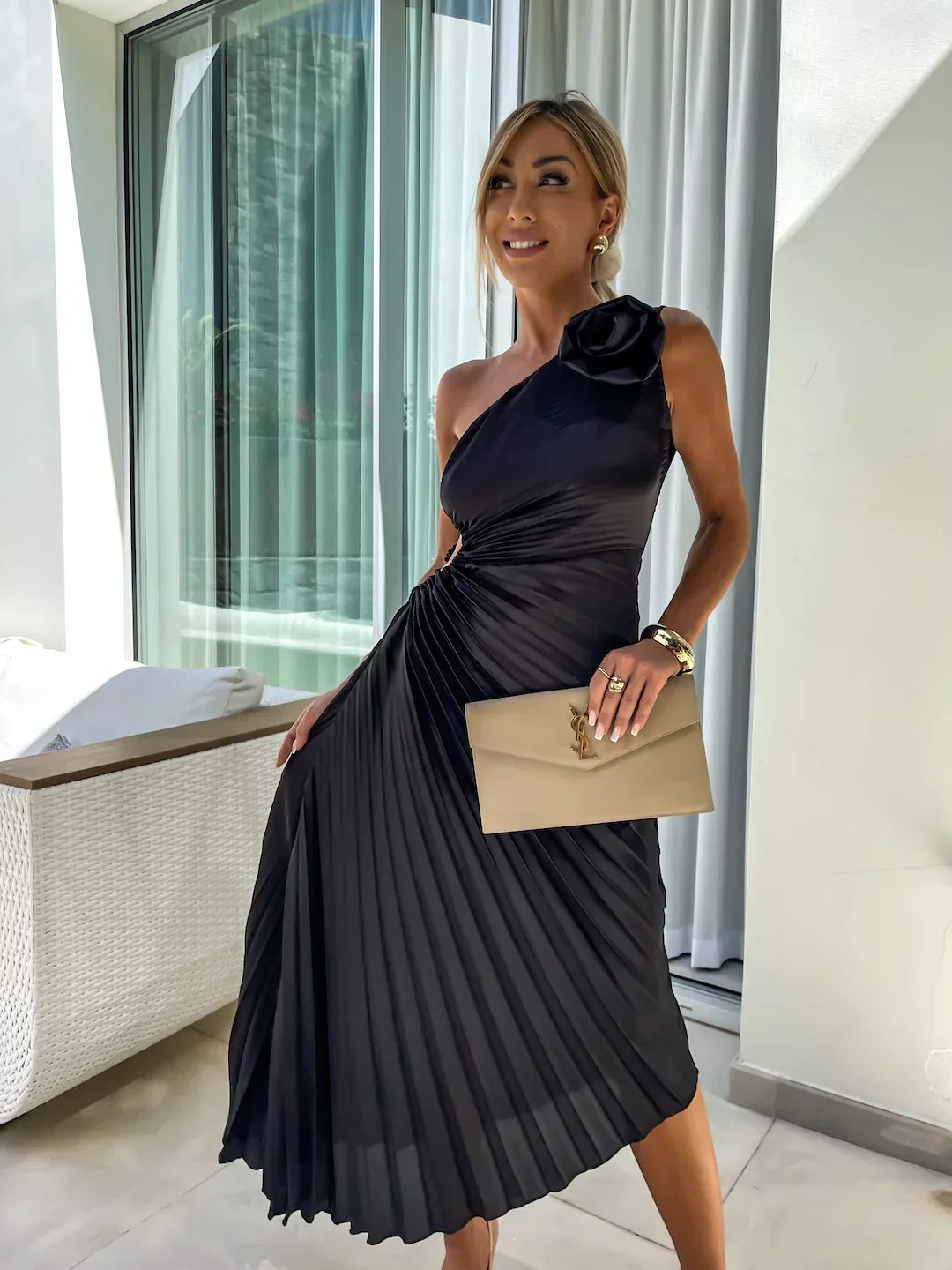 Lizbeth | Schulterfreies Blumen-Kleid