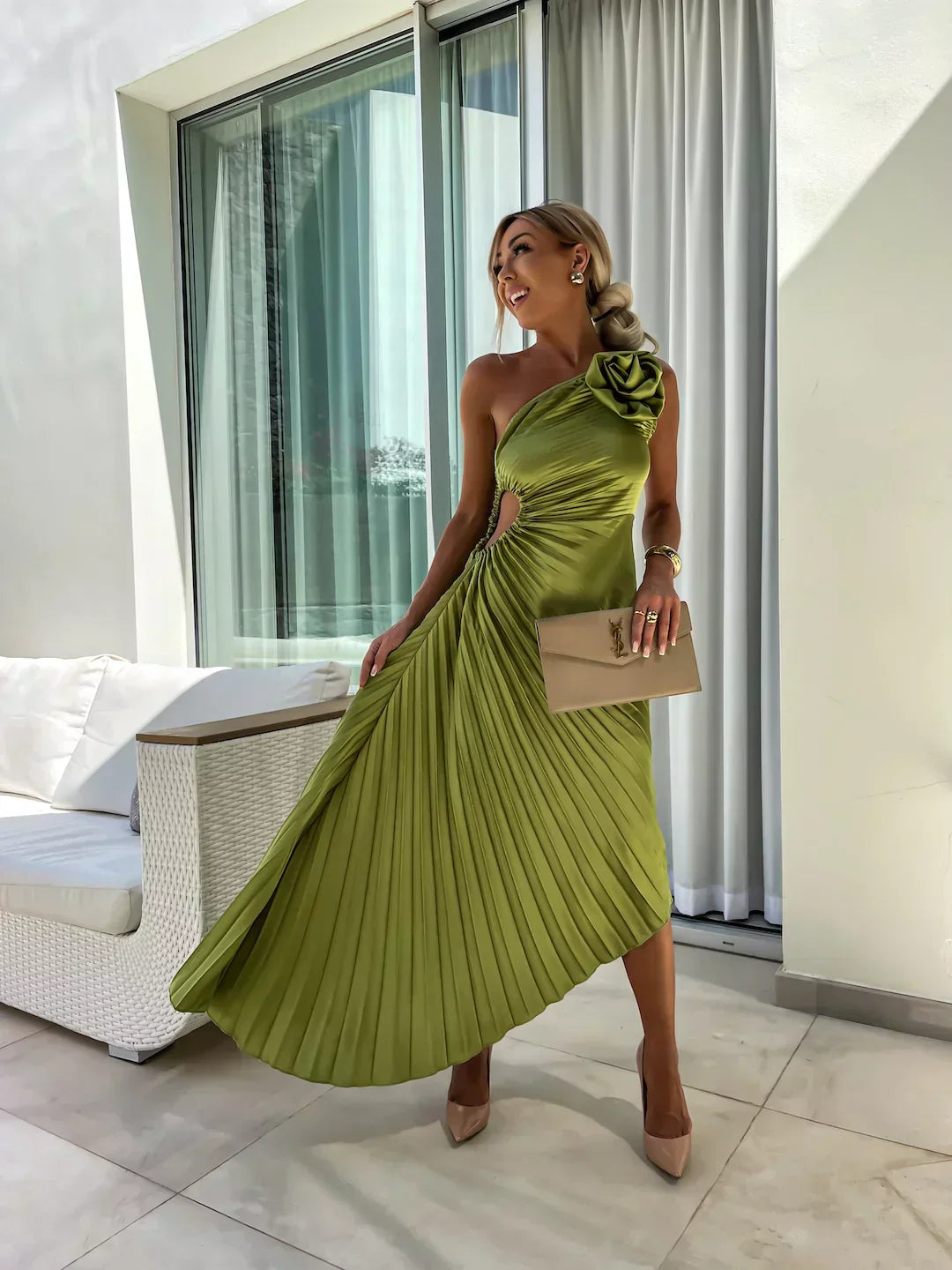 Lizbeth | Schulterfreies Blumen-Kleid