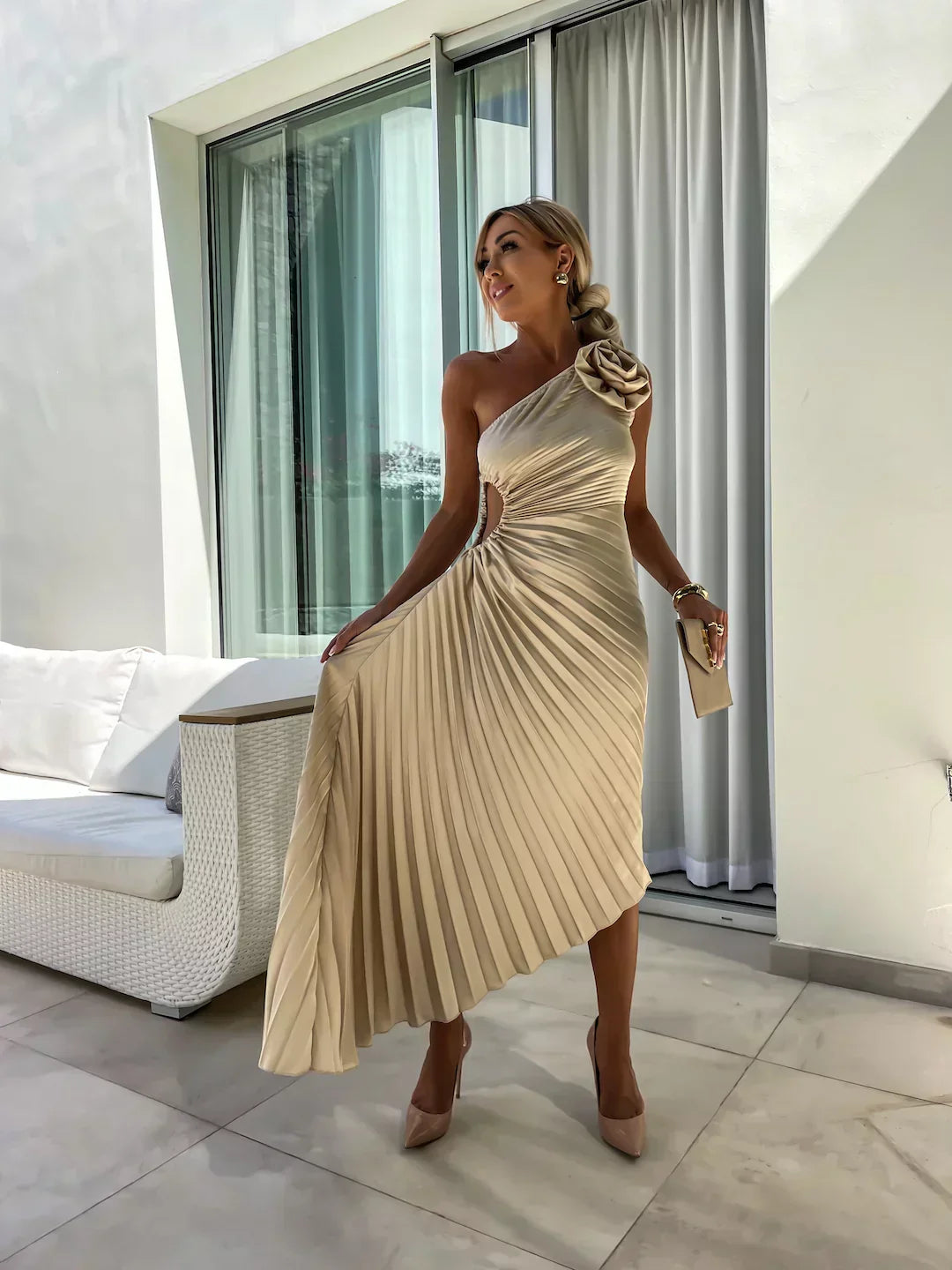 Lizbeth | Schulterfreies Blumen-Kleid